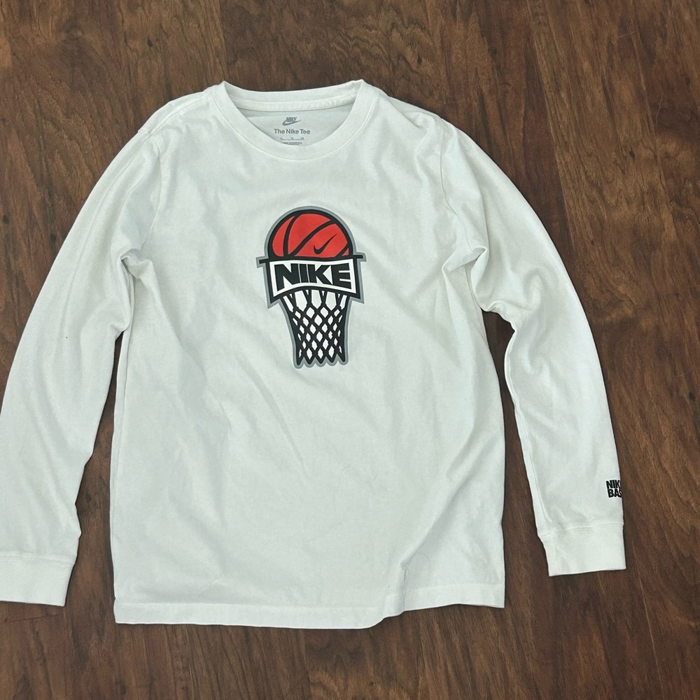 USED Nike White Long Sleeve Basketball Tee Youth XL
